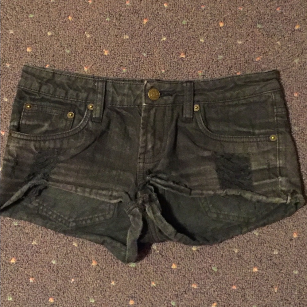 Mustang mid waist shorts
